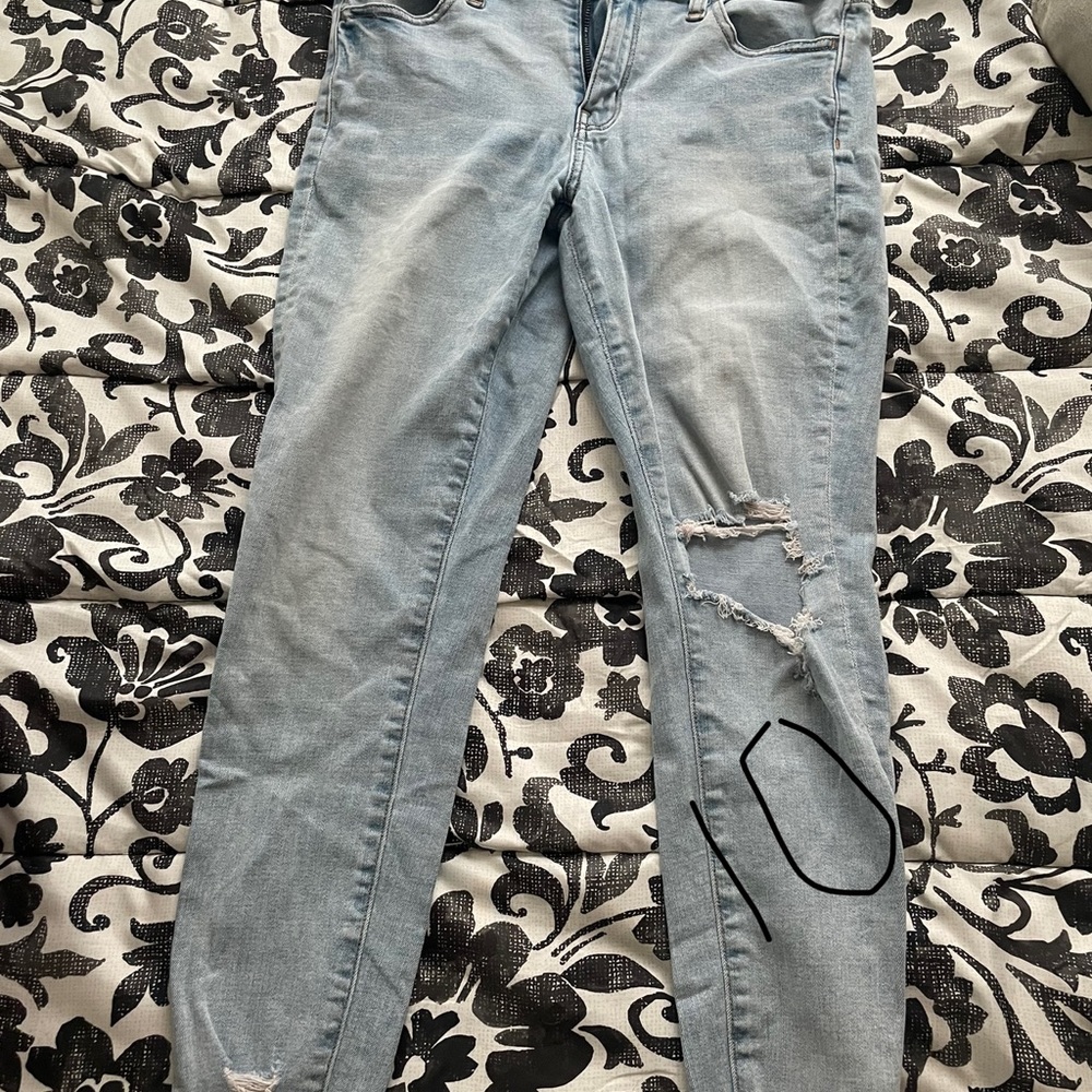 American Eagle Skinny Ripped Jeans